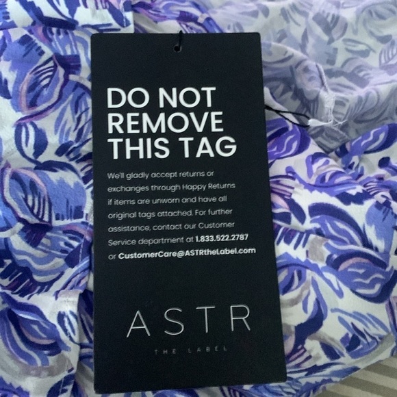 NWT Astr Viona Floral Off the Shoulders Tiered Maxi Size 1X - Picture 10 of 13